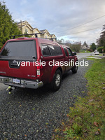 2017 Nissan Frontier low km's